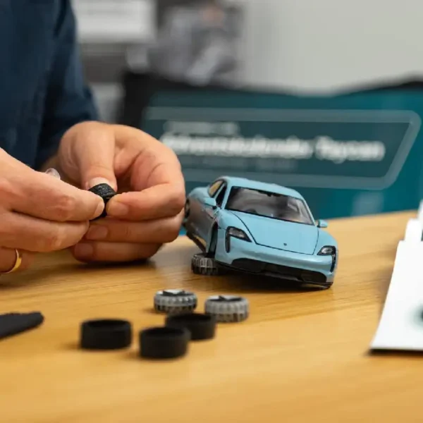 Franzis Calendrier de l’Avent Porsche Taycan #5